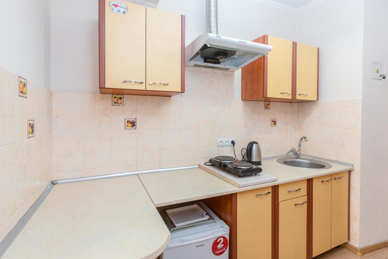 Квартира Студія Біля Оперного Театру По Вулиці Гонти 4-3А Lviv Exterior photo