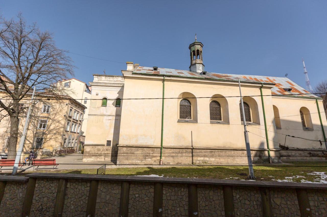Квартира Студія Біля Оперного Театру По Вулиці Гонти 4-3А Lviv Exterior photo